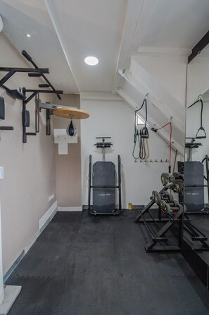 Fitness facility - Room with private bathroom and terrace 3 (Medellín)