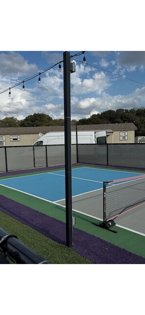 Unclassified image, 5 of 18, button - Solitaire cozy, private,safe Casino Retreat & Pickleball court
Near Winstar (Thackerville)