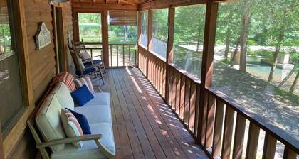 The Wilson Pine- A Private Cabin Retreat