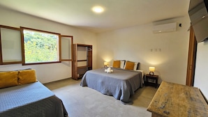 Casa com piscina e jardim em Joao F. | เตารีด/โต๊ะรีดผ้า, Wi-Fi ฟรี, ผ้าปูที่นอน