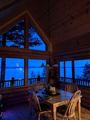 Unclassified image, 4 of 27, button - Peaceful cabin 5 mi. from Tamarack. Perfect for relaxing or outdoor adventures! (Donnelly)