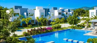 Casa Zoe Zafiro Residencial Sleeps 16