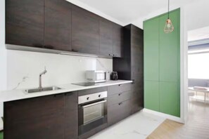 Private kitchen - Cozy apartment near Bastille – 1 BR / Sleeps 4 (Paris)