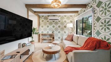 Apartment | Living area