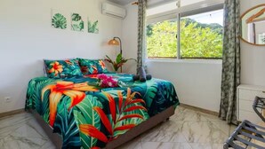Unclassified image, 5 of 16, button - Tropical Moorea Escape, 3BR, A/C, Strong WiFi & Mountain Views (Moorea-Maiao)