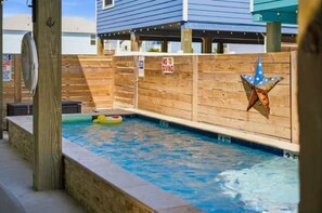 Unclassified image, 4 of 29, button - Fabulous 4-Bedroom House with Private Pool & Lounge Area in Port Aransas (Port Aransas)