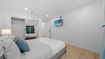 Desk, iron/ironing board, WiFi (free), bed sheets