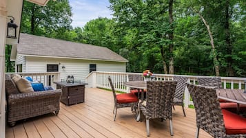 House, Non Smoking, Garden View | Outdoor dining