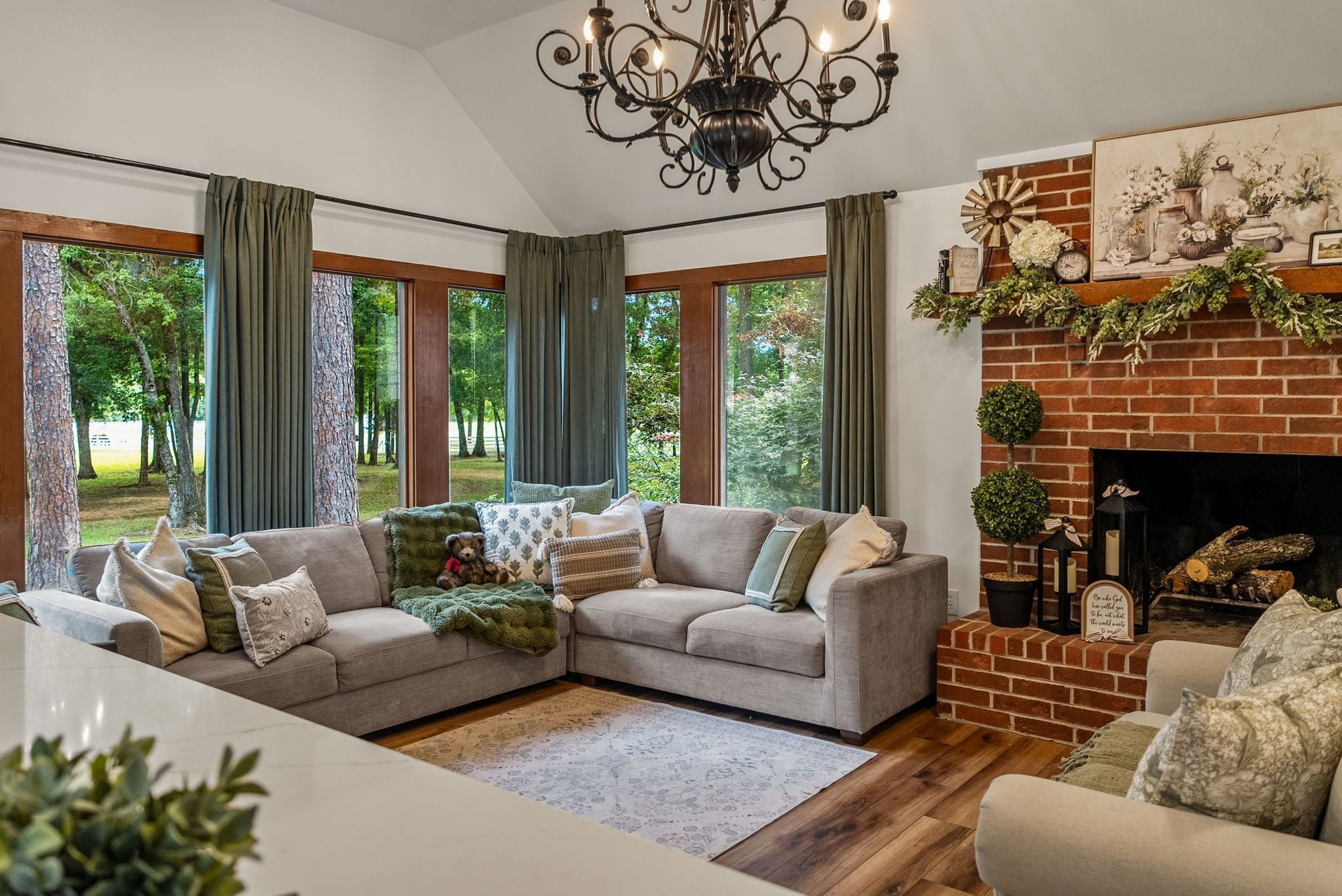 House, Non Smoking, Garden View | Living area | Smart TV