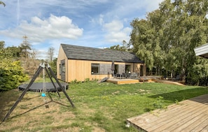 Outdoor dining - Nice home in Ebeltoft with WiFi (Ebeltoft)