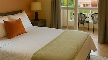 7 bedrooms, iron/ironing board, WiFi (free), bed sheets