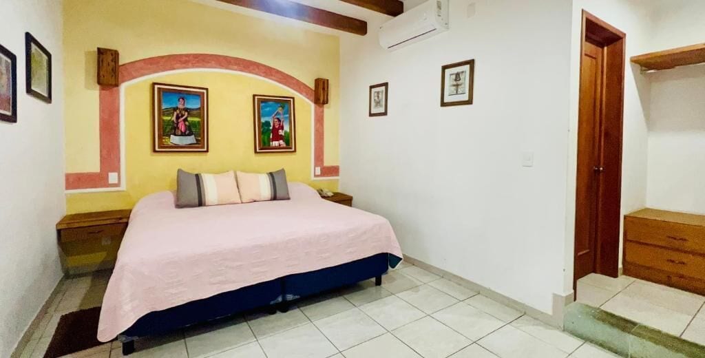 Deluxe Double Room, Garden View