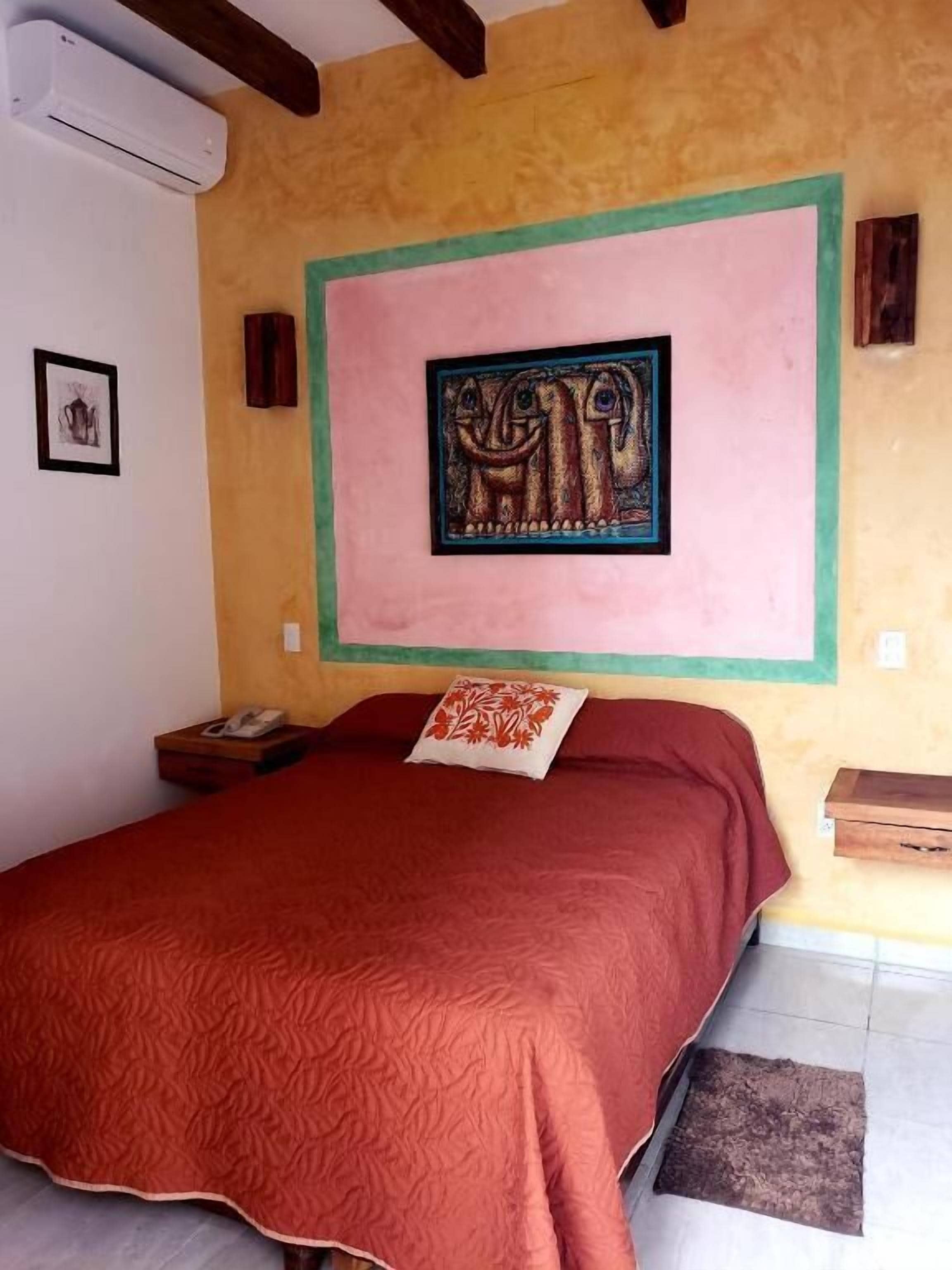 Basic Double Room, 1 Queen Bed