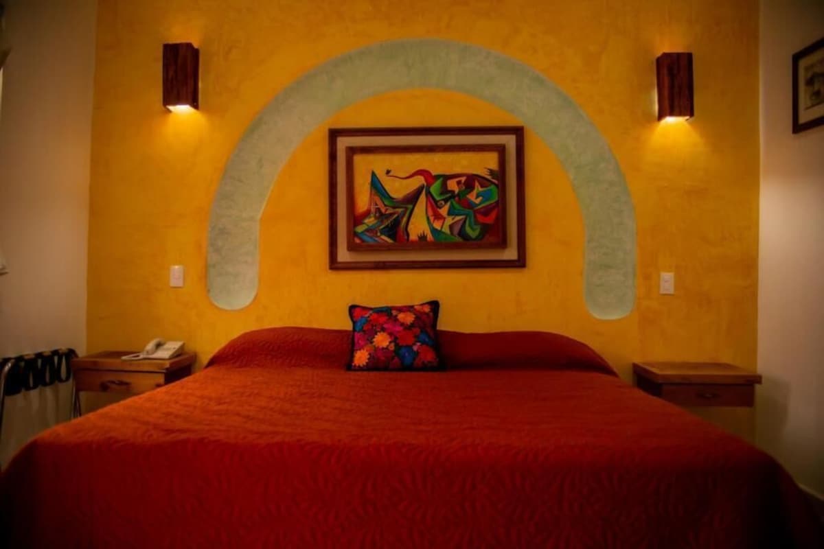 Basic Double Room, 1 King Bed | In-room safe, iron/ironing board (on request), free WiFi