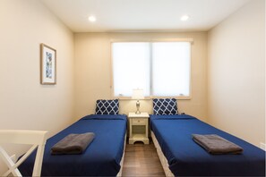 Room - Stylish 4 BR house near Korea Town - Central LA (Los Angeles)