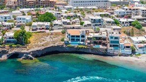 Exterior - Private infinity pool & Jacuzzi 4BR Oceanfront (San Carlos)