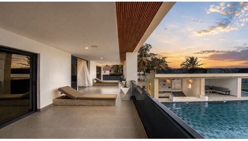 Serenia Beach  House