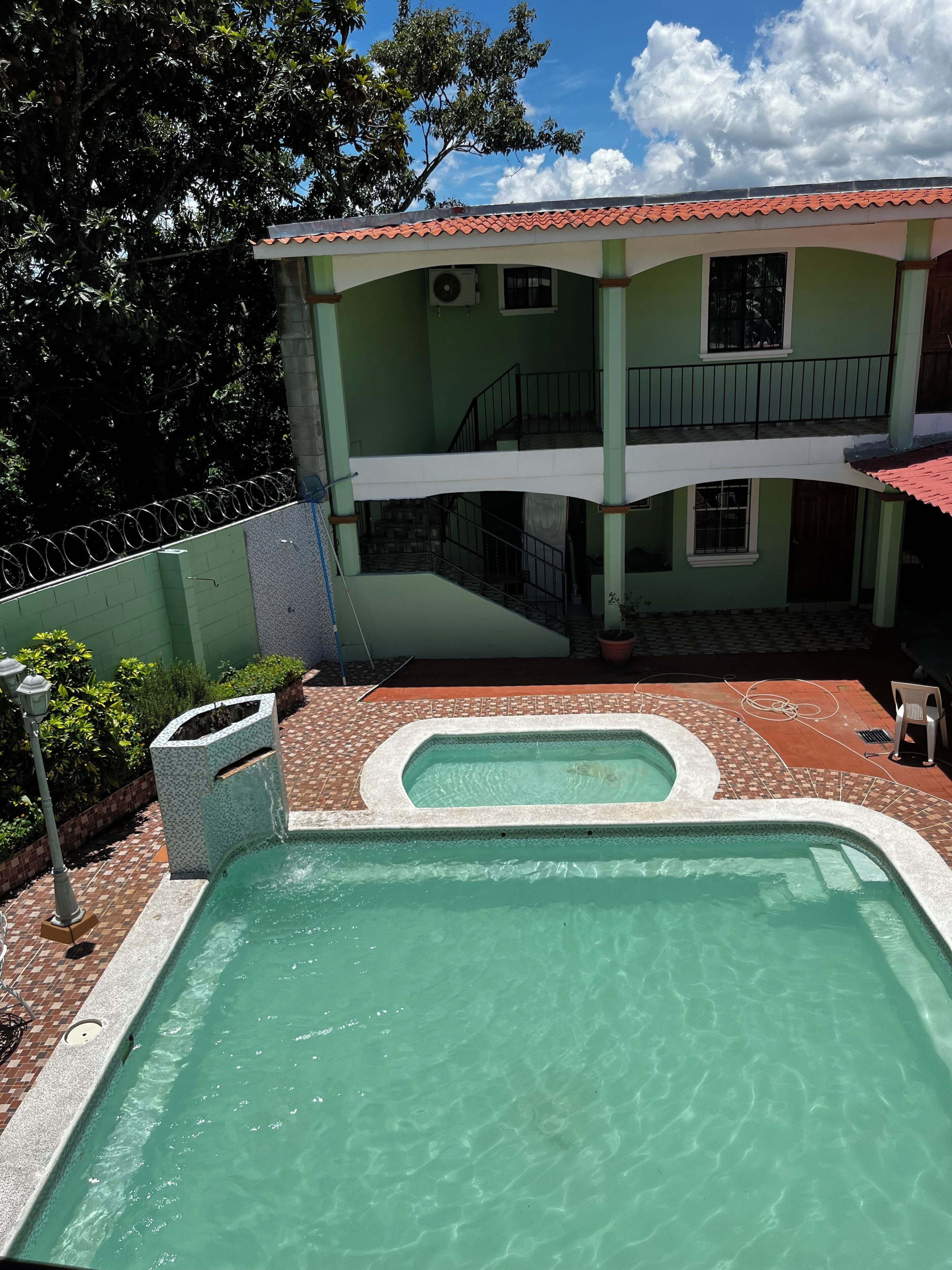 10 outdoor pools