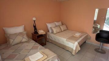 Basic Double Room, Patio, Bay View | WiFi (free)