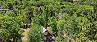 Mountain Cabin - Eden, UT - 15 mins to Skiing, Outdoor Shower, 1.5 acres