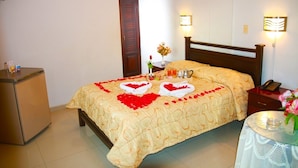 Deluxe Double Room, City View