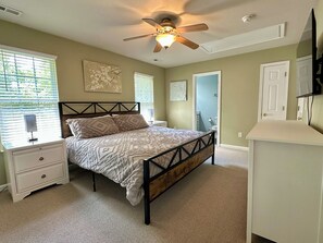 WiFi, bed sheets - Relaxing Fletcher Townhome with proximity to Asheville and Hendersonville (Fletcher)