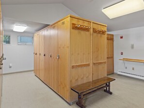 Ski Storage - Snow Flower 56 | Ski-In/Out | Pool | Hot Tub | Parking | Tennis | Pickleball | Park City (Park City)