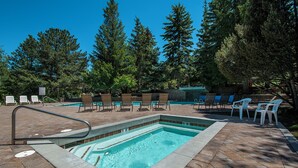 Piscine couverte