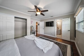 Room - Near Clearwater Beach & Dunedin - The Blue Lagoon (Clearwater)