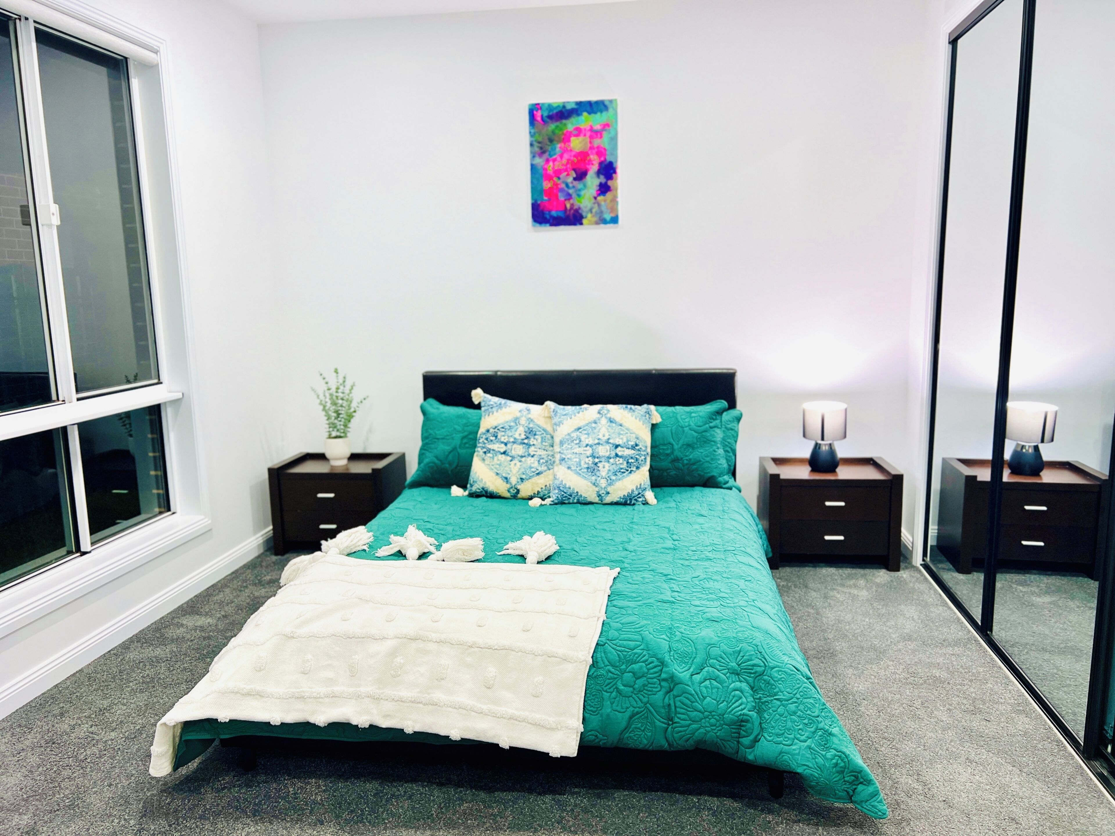 Iron/ironing board, WiFi, bed sheets