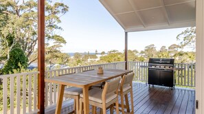 Unclassified image, 2 of 19, button - Molly-a-la-Plage - Beautiful, spacious and modern beach house in Mollymook Beach (Mollymook Beach)