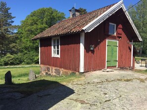 Exterior - House Sleeps 5 with Garden and Parking (Vikbolandet)