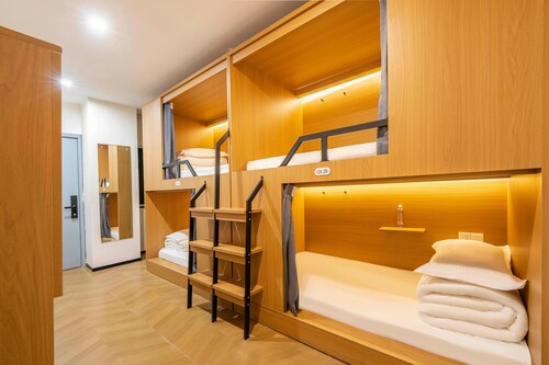 Mama International Youth Hostel