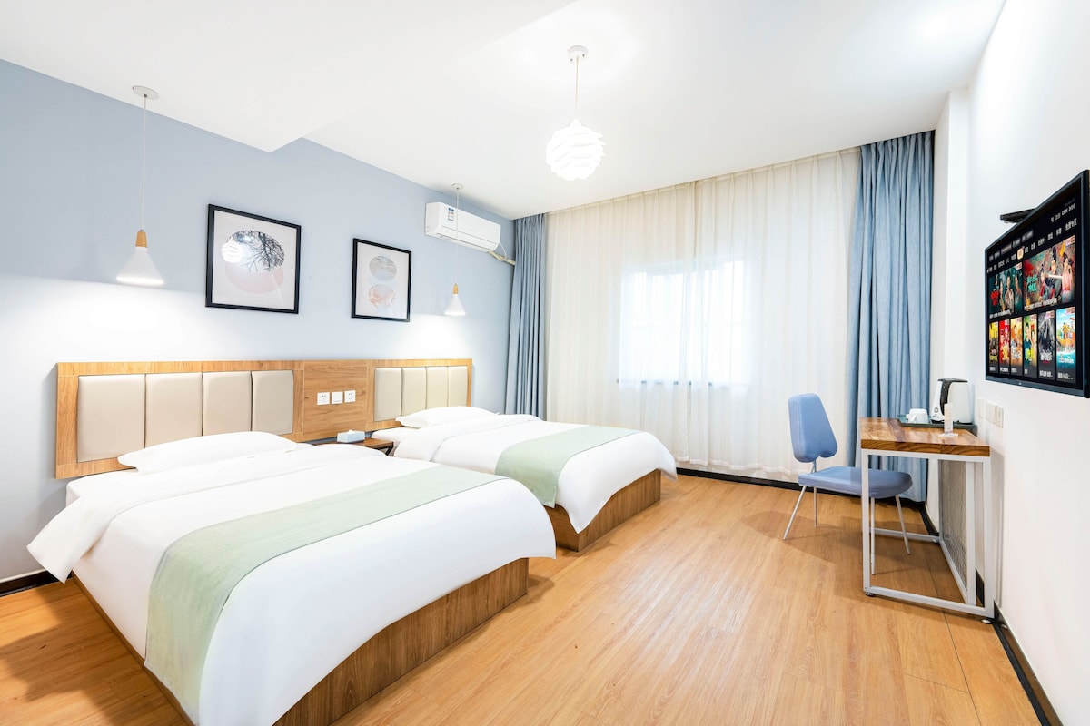 Comfort Twin Room | Free WiFi