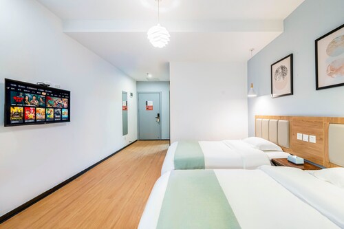 Mama International Youth Hostel