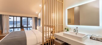 The Tea & Bamboo Retreat