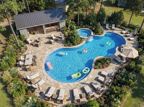 Pool - The Vine - Stylish Poolside Suite (New Ulm)