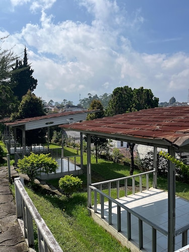 Hotel Damanaka