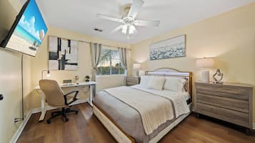 4 bedrooms, desk, iron/ironing board, WiFi (free)