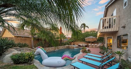 Entire Private House with 4 BR, 3.5 Bath, Garage, Pool, Hot Tub, 2500 sqft House
