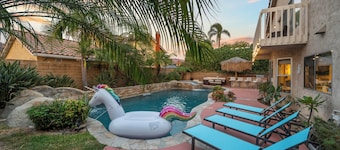 Entire Private House with 4 BR, 3.5 Bath, Garage, Pool, Hot Tub, 2500 sqft House