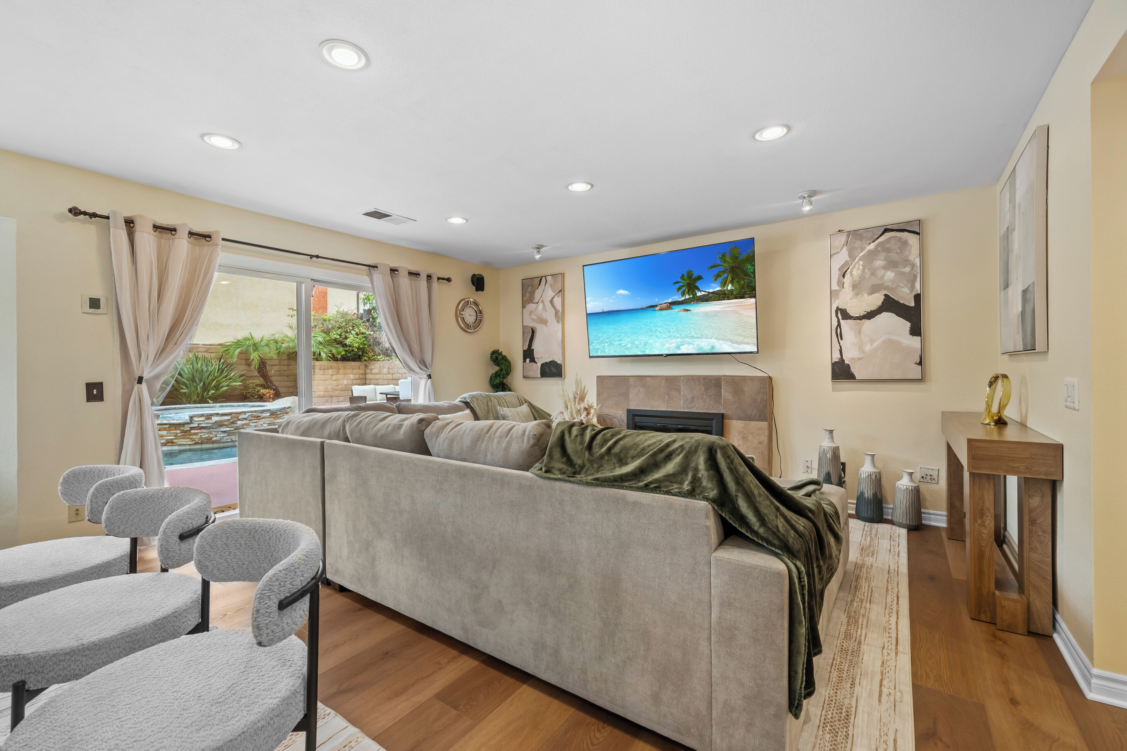 Smart TV, books, music library
