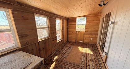 5-bedroom farmhouse outside of Lawton