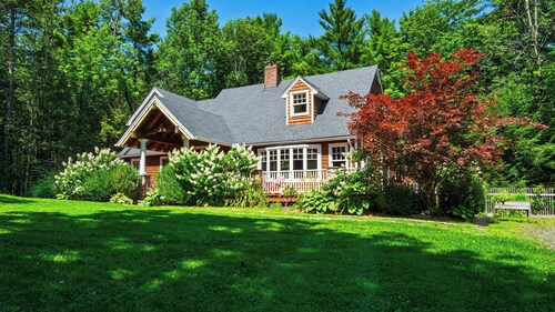 Bow & Beam by Avantstay Timber-frame Retreat + Chef's Kitchen + Game Room 3.5 Acres + Trails