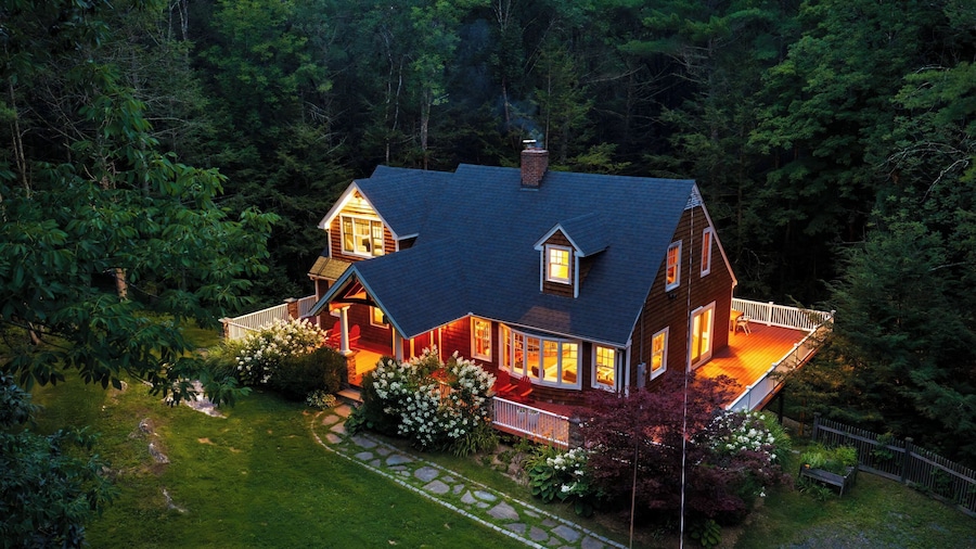 Bow & Beam by Avantstay Timber-frame Retreat + Chef's Kitchen + Game Room 3.5 Acres + Trails
