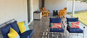Spacious 4-bedroom house at peaceful Lake McConaughy.