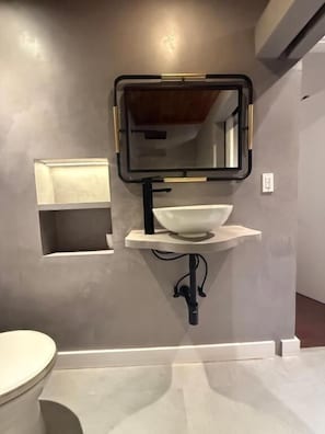 Bathroom - Modern apartment in the city center (Panamá)