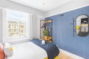 Unclassified image, 5 of 28, button - Kensington Rooms 27 Philbeach Gardens (London)