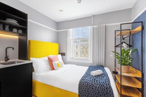 Unclassified image, 3 of 28, button - Kensington Rooms 27 Philbeach Gardens (London)