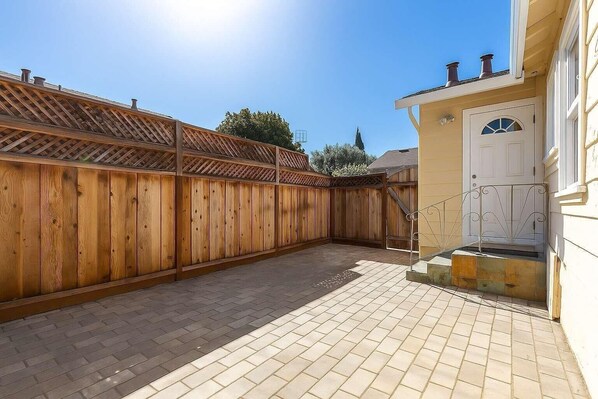 Terrace/patio - Marbella Lane Convenient Home In Sunnyvale (Sunnyvale)